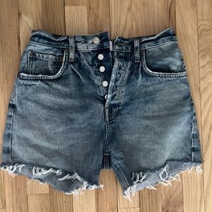 AGOLDE size 26 Jean Short